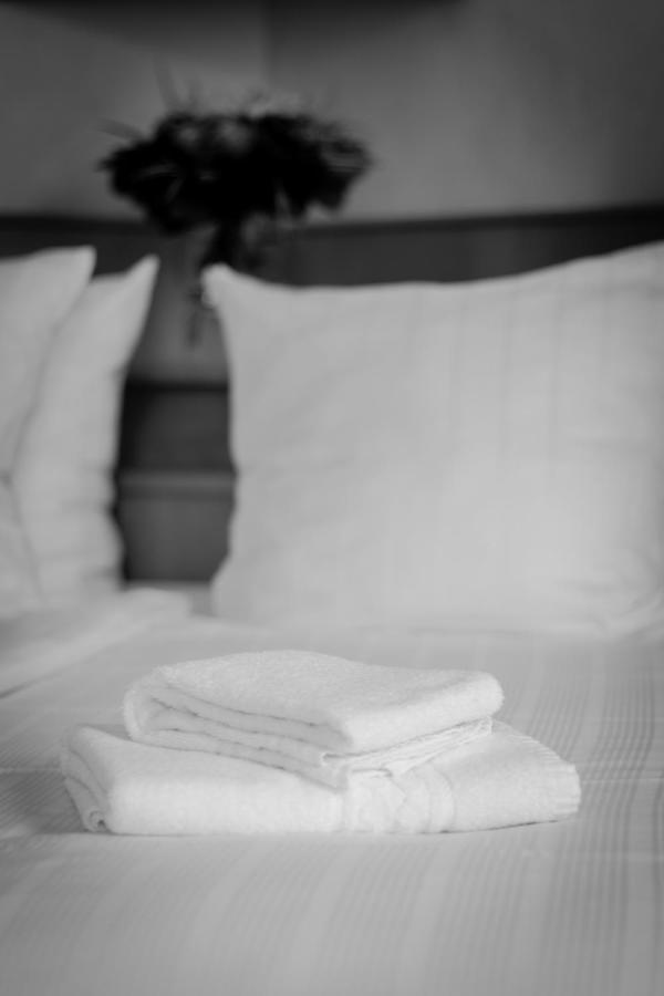 קייזרסלאוטרן Hotel Bremerhof חדר תמונה