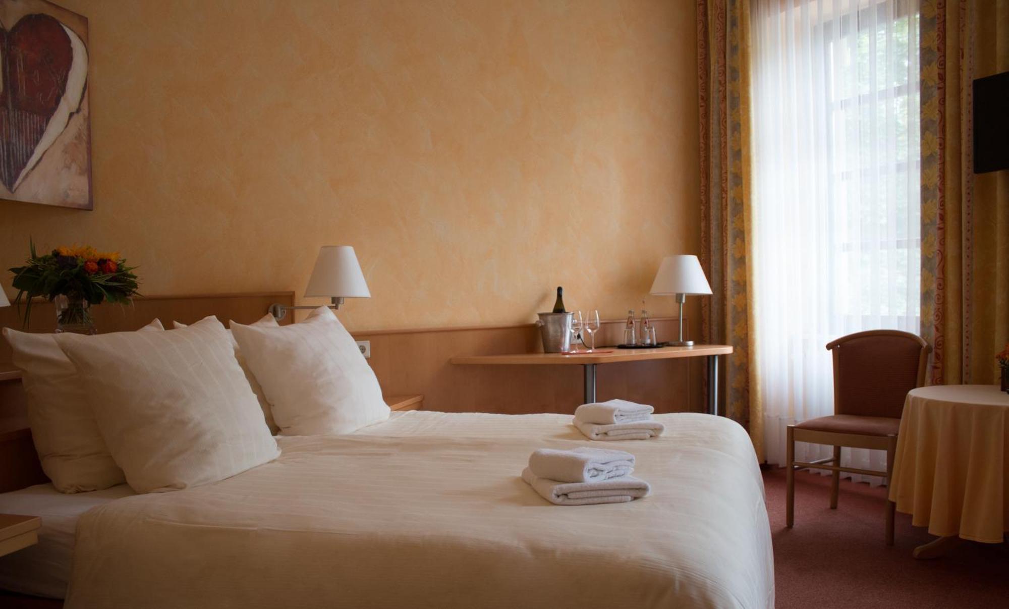 קייזרסלאוטרן Hotel Bremerhof חדר תמונה
