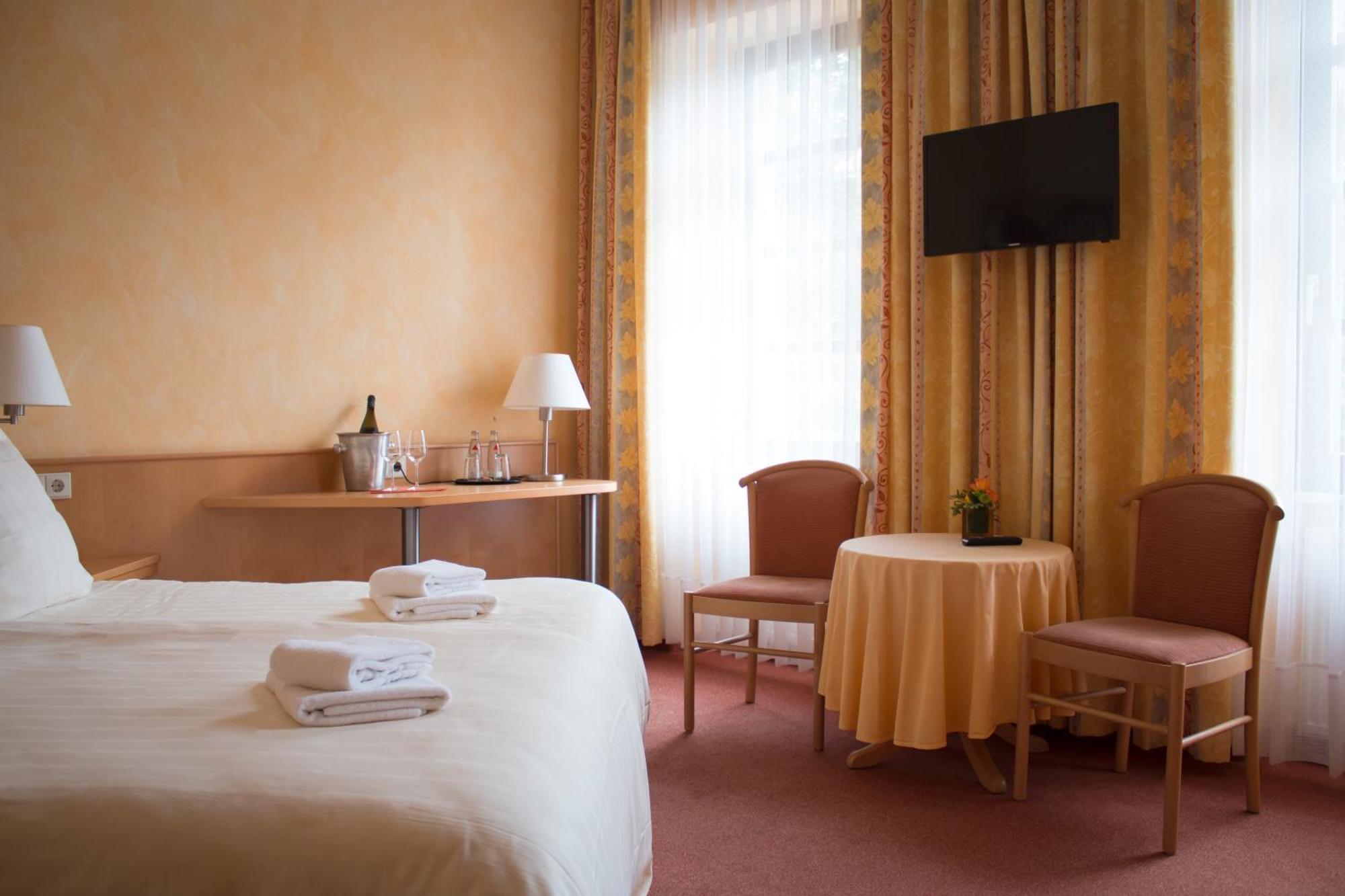קייזרסלאוטרן Hotel Bremerhof חדר תמונה